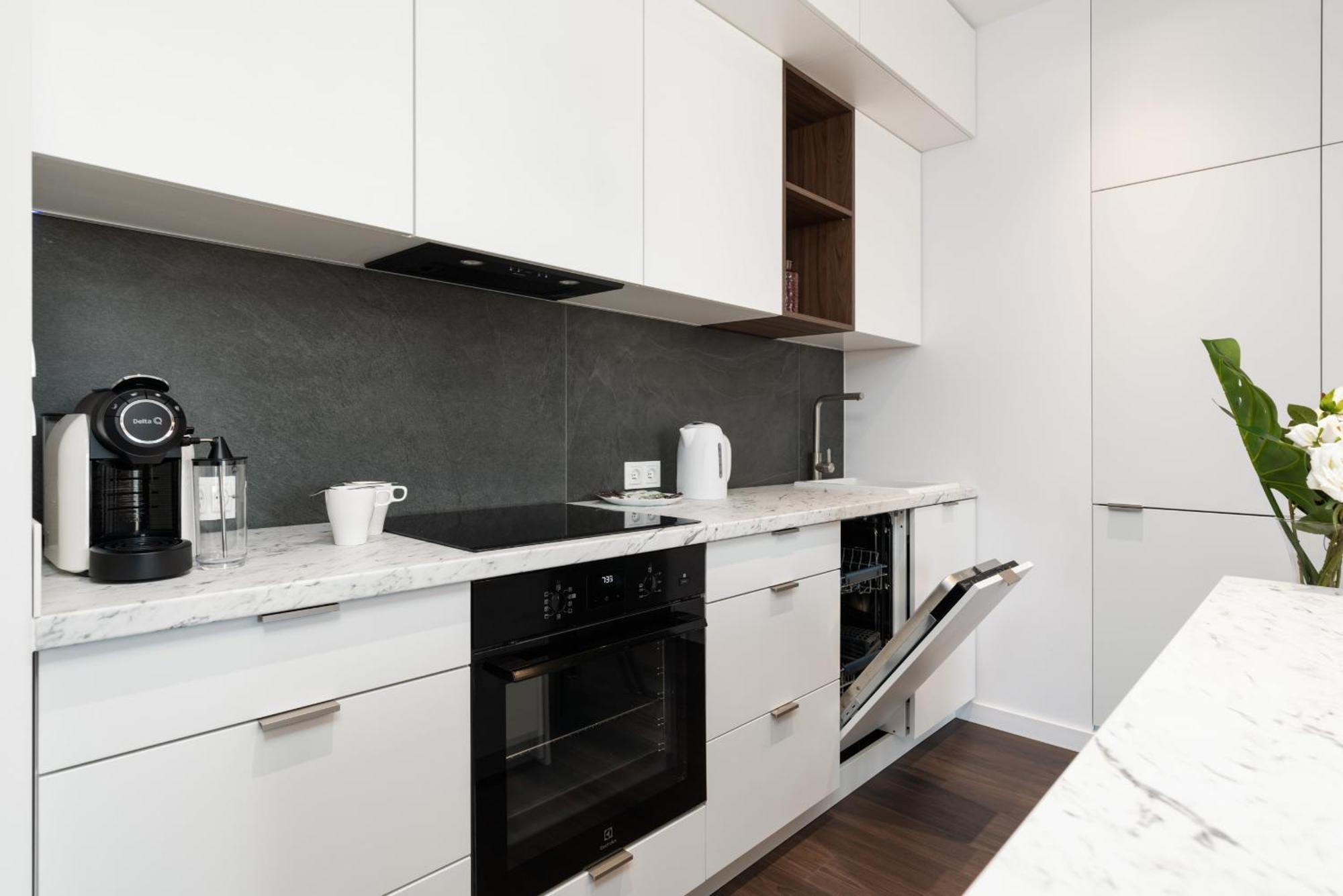 Stylish & Comfy Garbary Apartments With Parking By Noclegi Renters Poznan Exterior photo