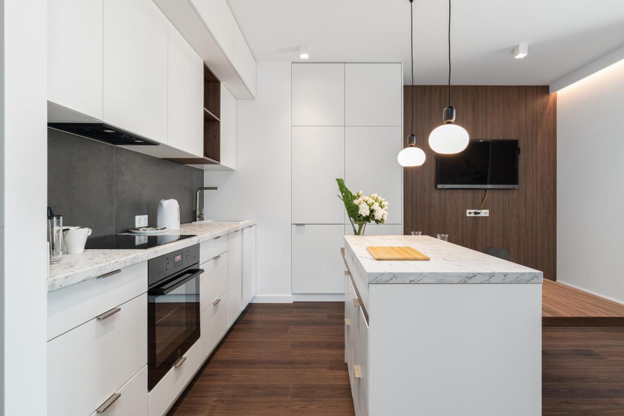 Stylish & Comfy Garbary Apartments With Parking By Noclegi Renters Poznan Exterior photo