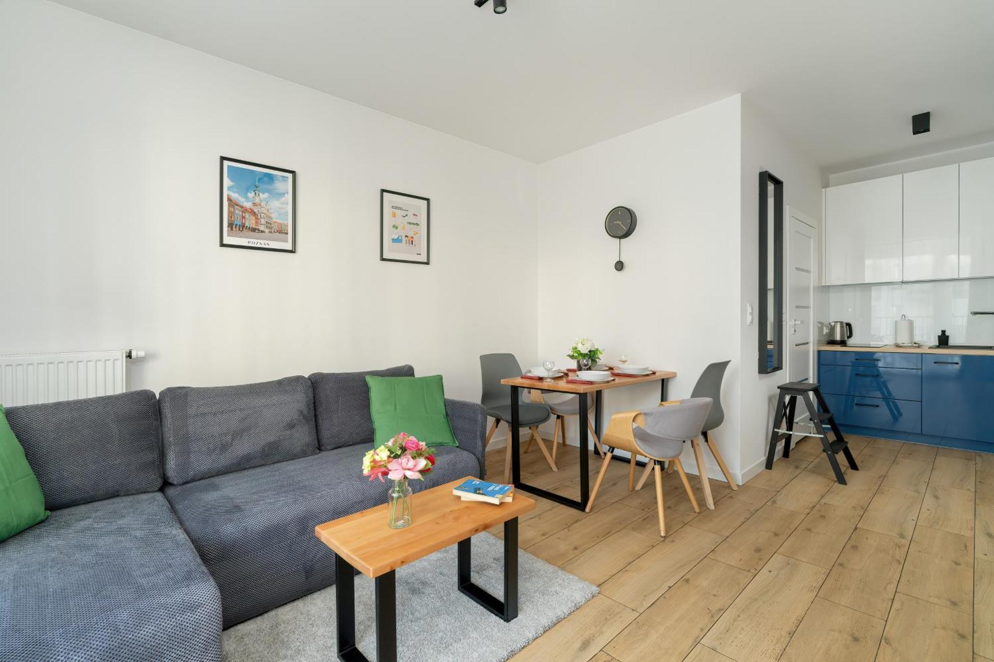 Stylish & Comfy Garbary Apartments With Parking By Noclegi Renters Poznan Exterior photo